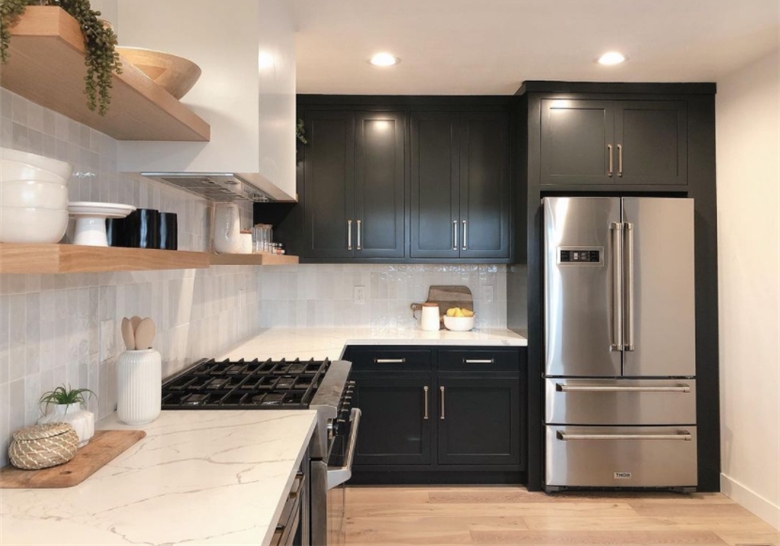 Simple American Kitchen