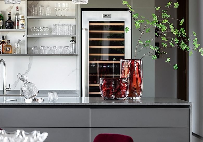 Italian Minimalist Kitchen